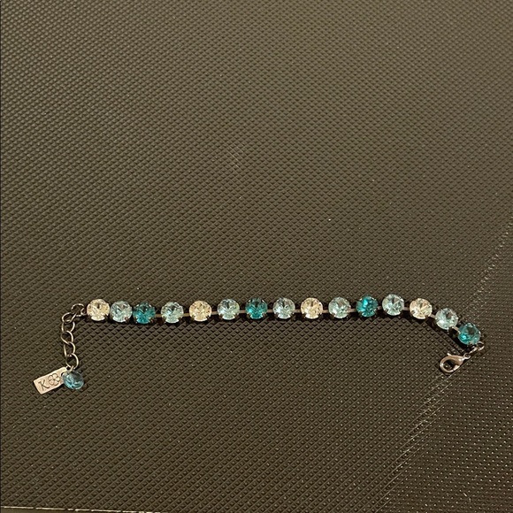 Elegant Sabika Like Crystal Bracelet - Picture 1 of 3